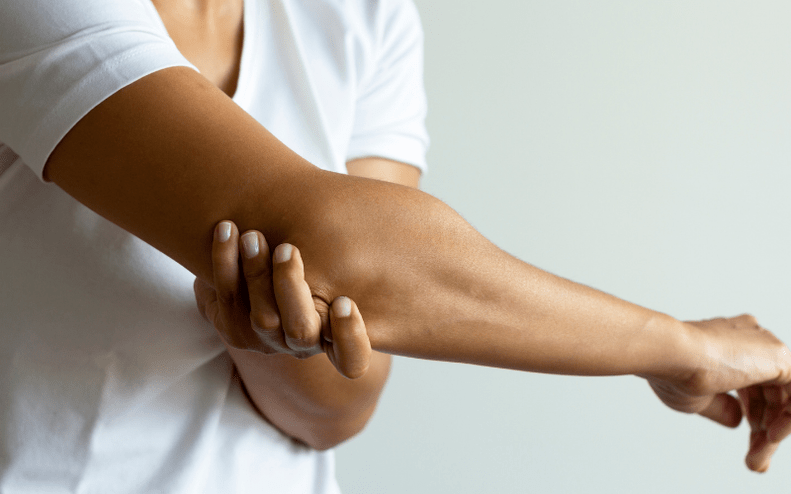 obvious symptoms of hand arthrosis
